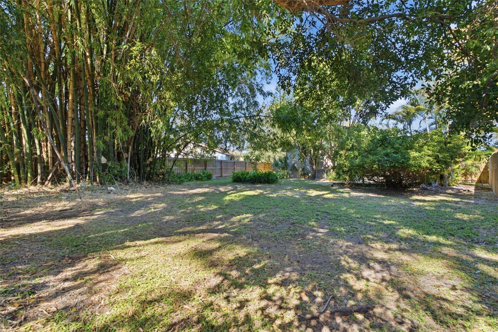 CRESCENT PARK - Residential
