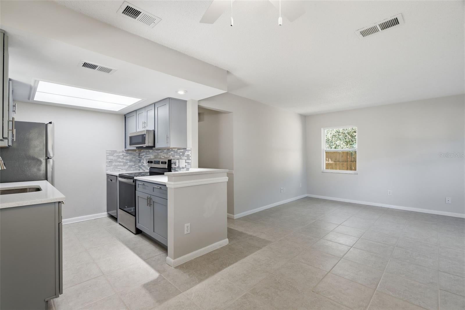 CRESCENT PARK - Residential