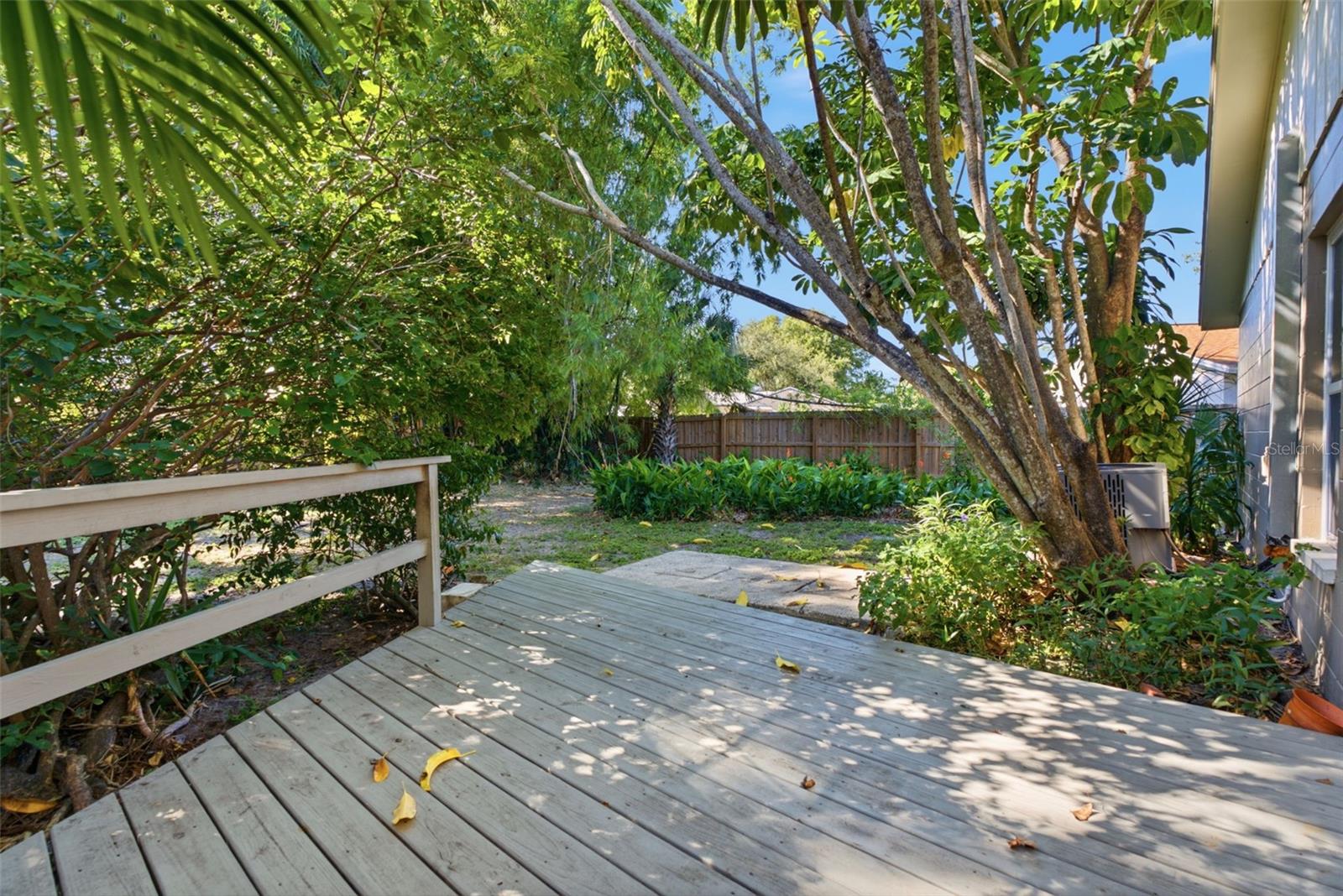 CRESCENT PARK - Residential