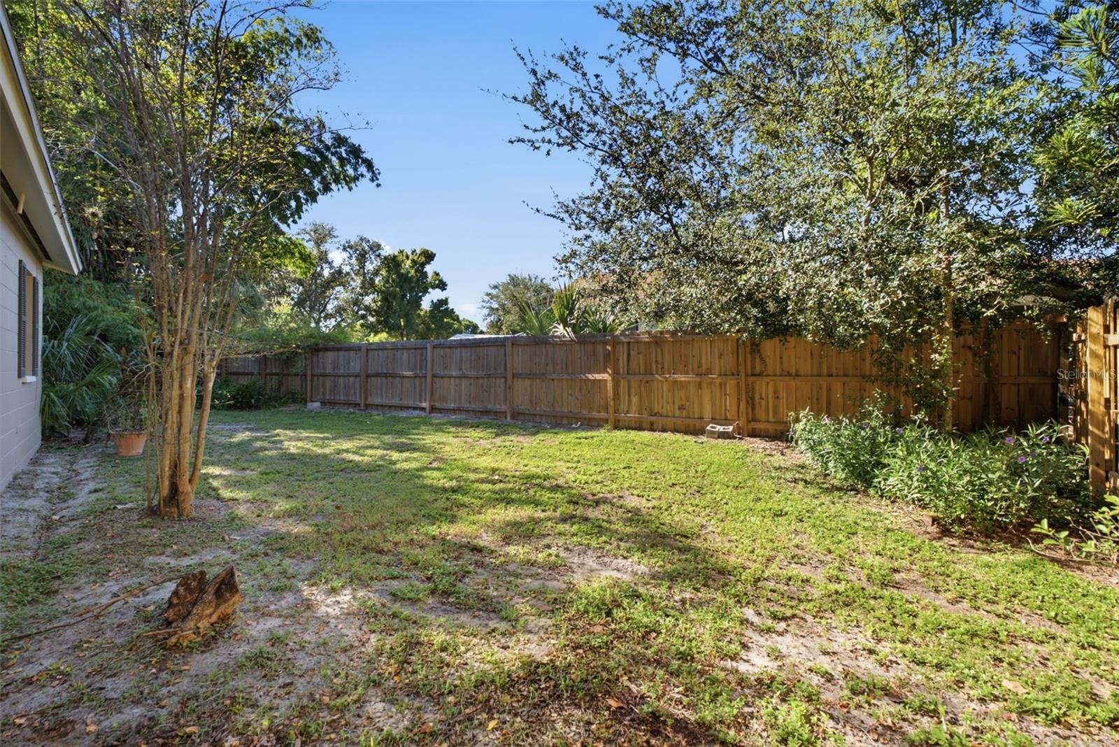 CRESCENT PARK - Residential