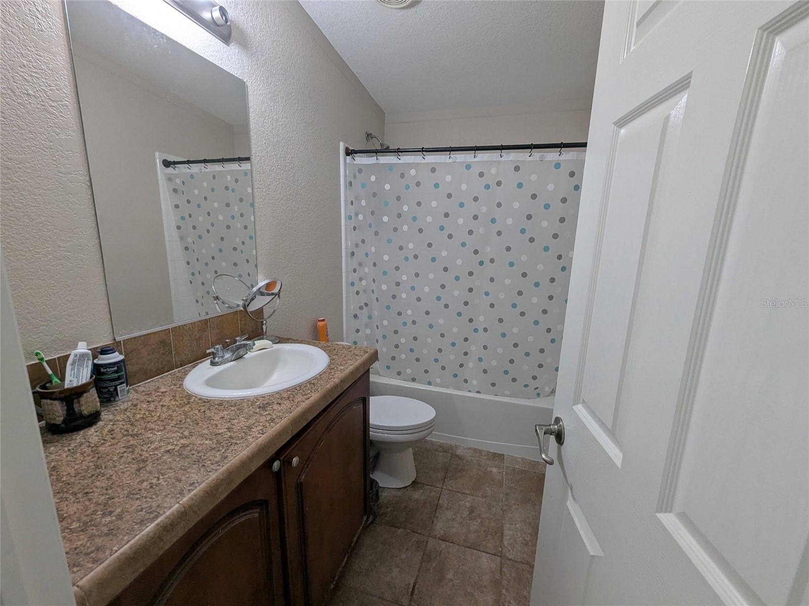 TOWN/BELLEVIEW - Residential