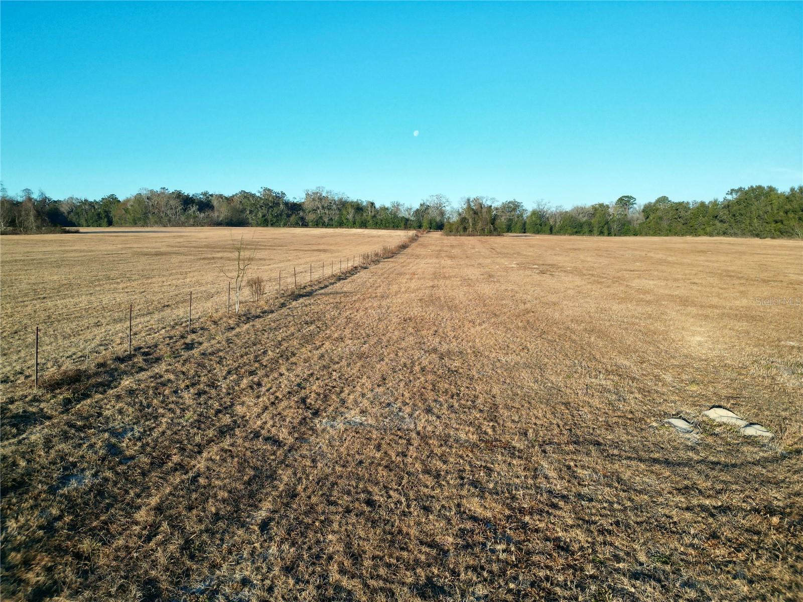 NON-SUB - Land