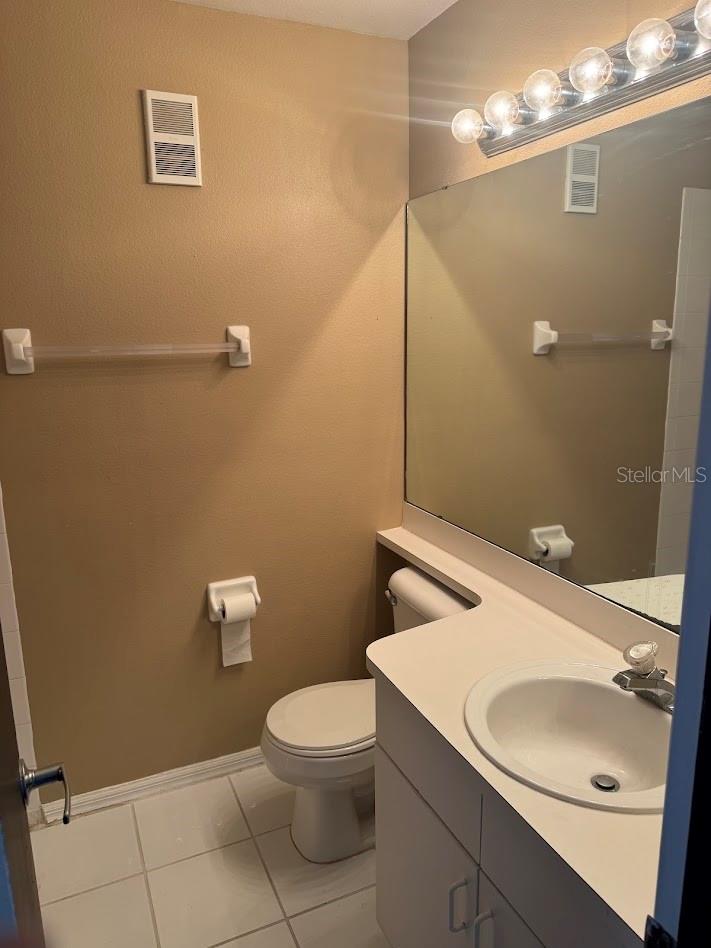 THATCHERS LANDING CONDO 03 - Residential