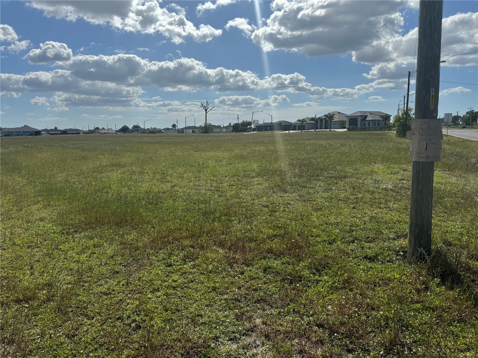 CAPE CORAL - Land