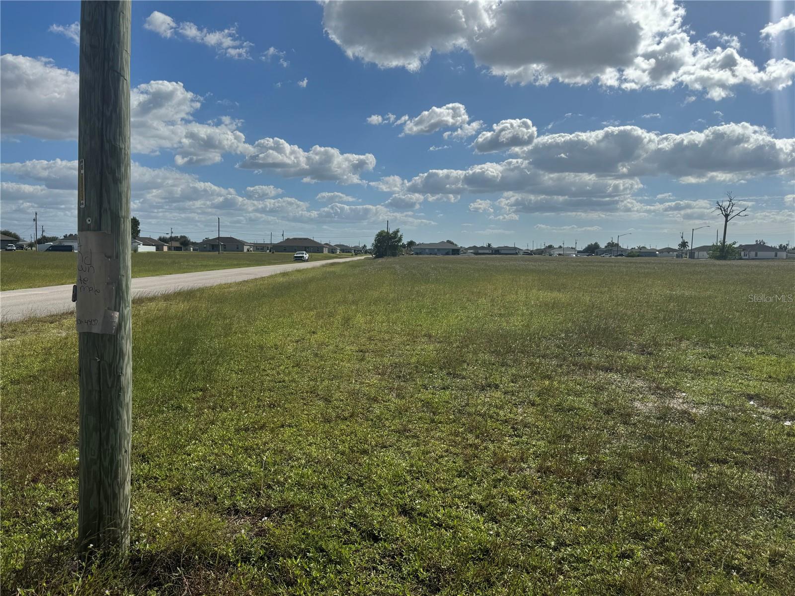 CAPE CORAL - Land