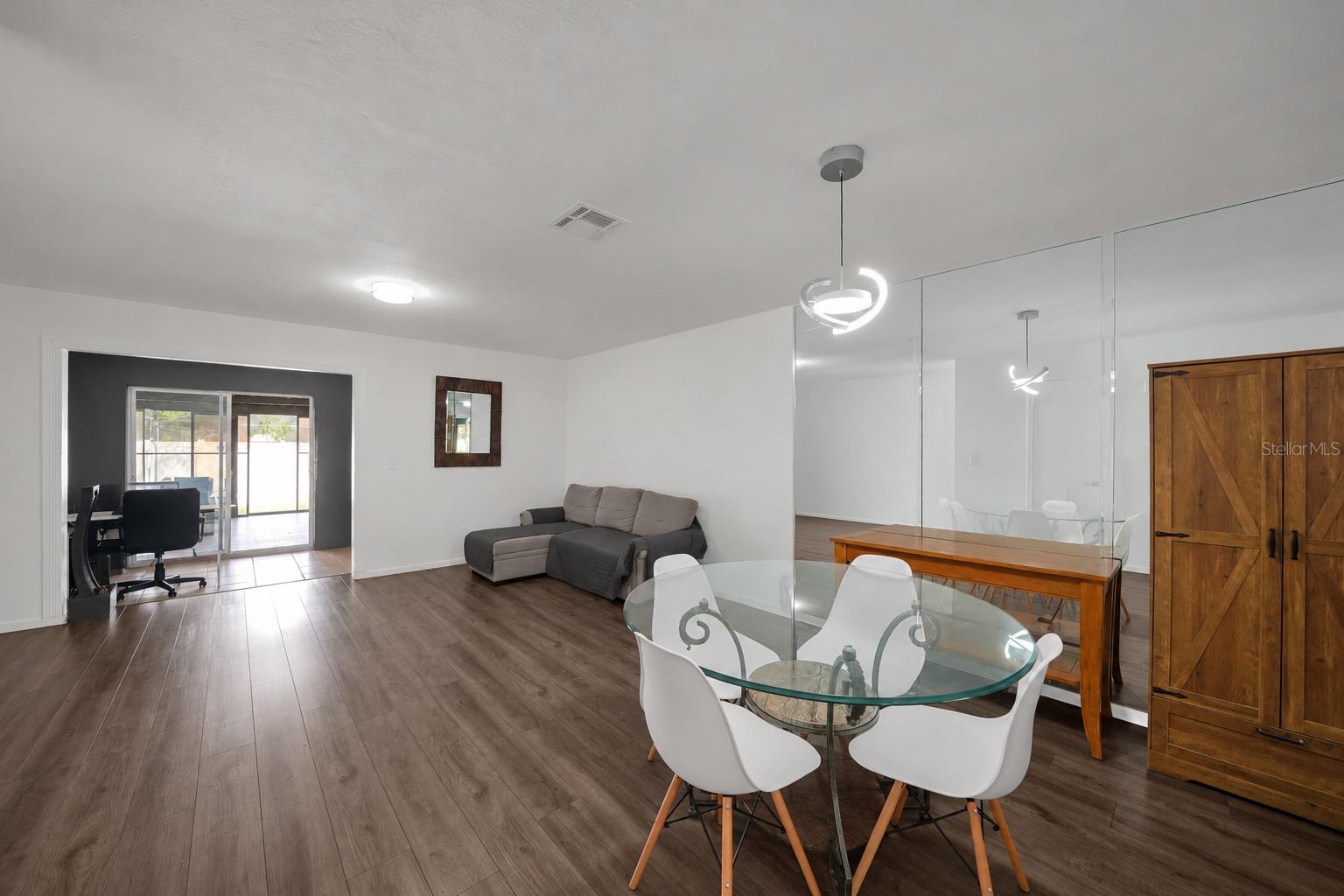 CYPRESS WILLOWS - Residential