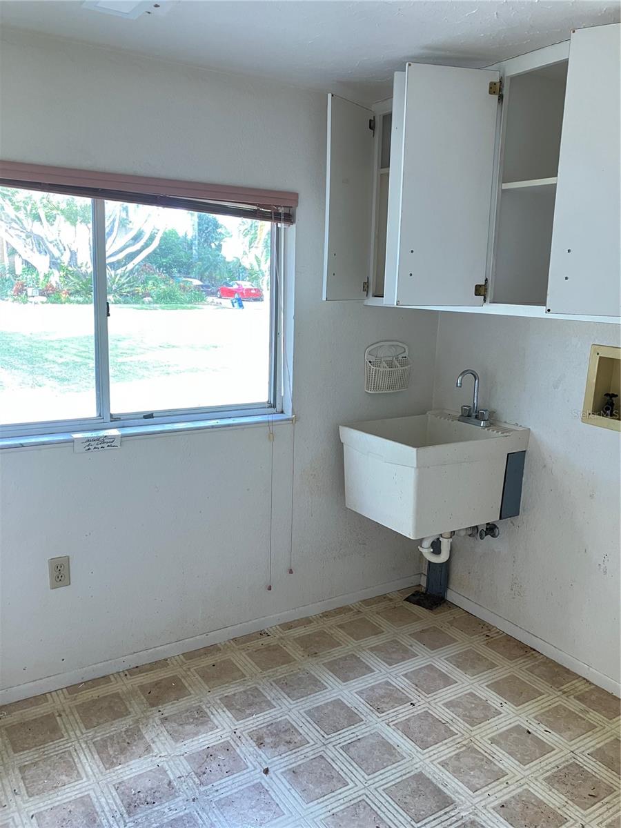 SAPPHIRE SHORES RESUB - Residential