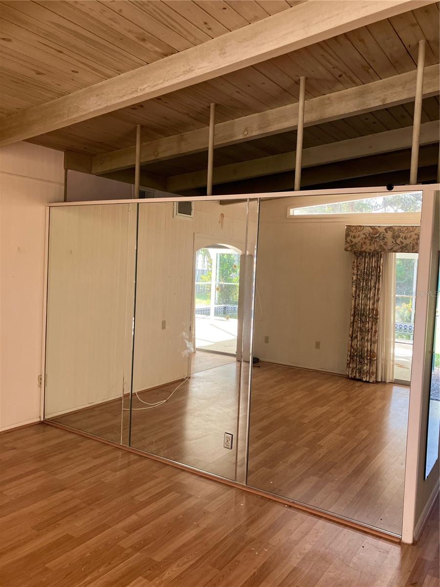 SAPPHIRE SHORES RESUB - Residential