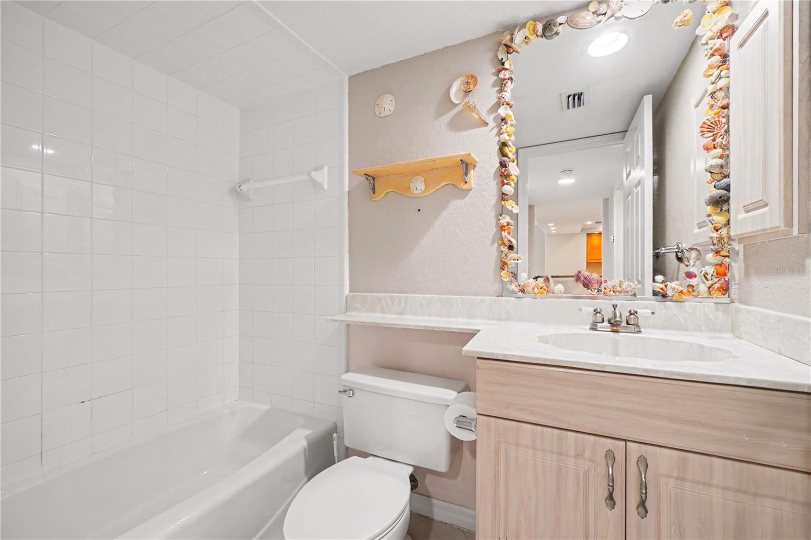 BANYAN POINT PH 01 - Residential
