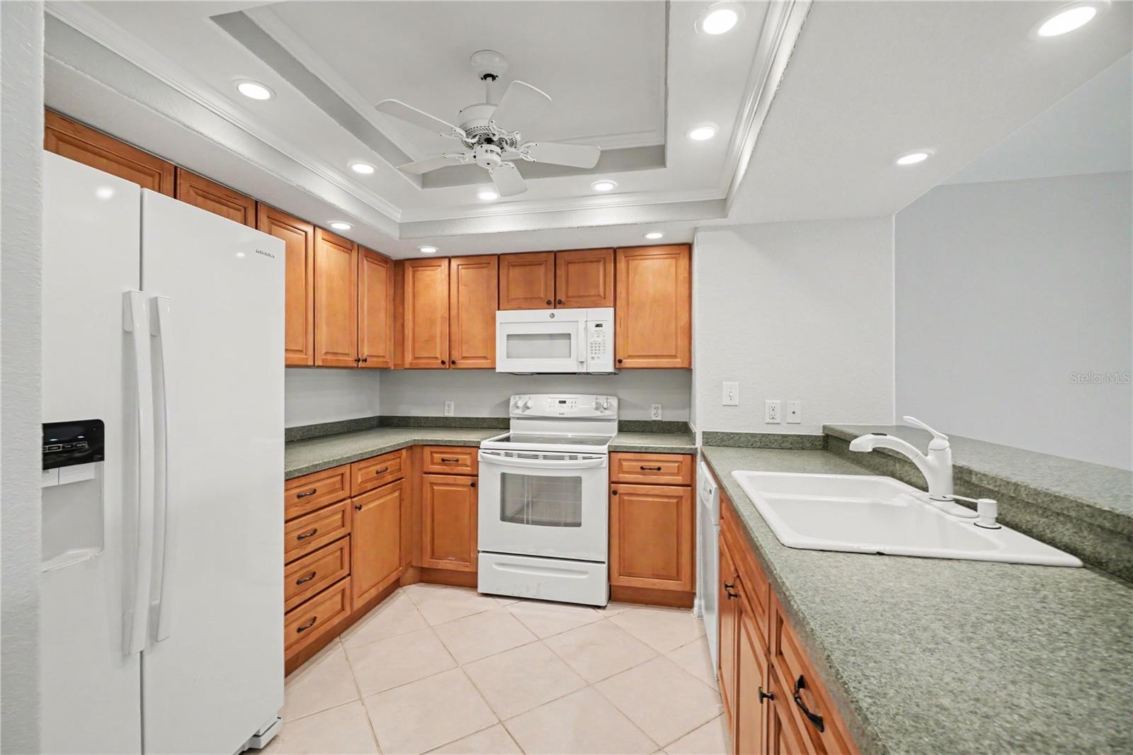 BANYAN POINT PH 01 - Residential