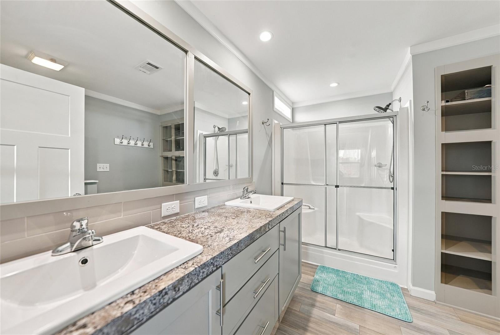 HARBOR COVE - Residential
