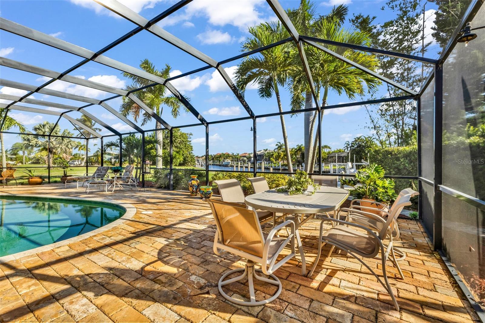 PUNTA GORDA ISLES SEC 04 - Residential